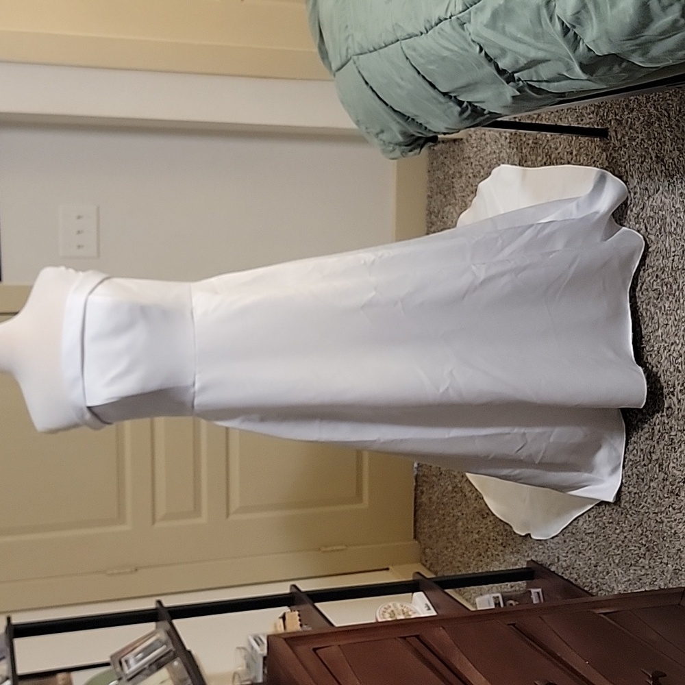 David's Bridal White Wedding Dress